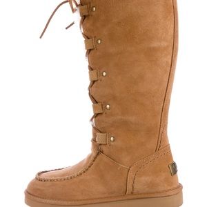 EUC UGG Appalachian Lace-up Suede Boots